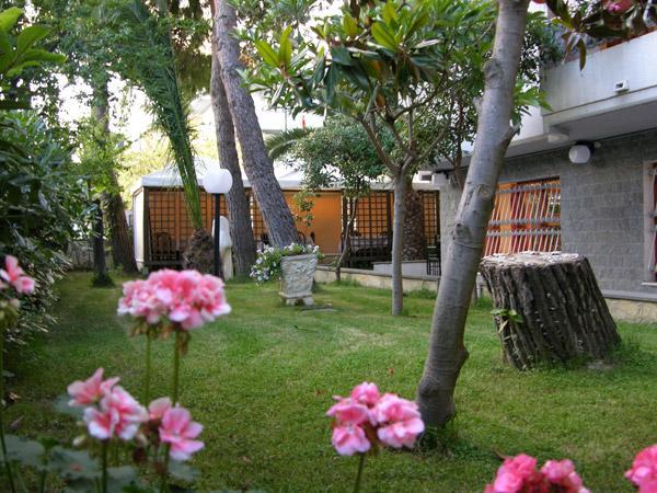 Hotel Bristol Pineto